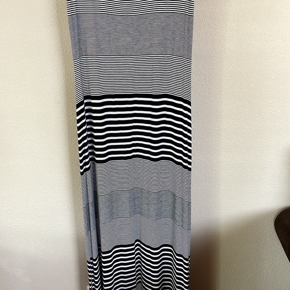 Merona Striped Maxi Dress - Picture 5 of 12